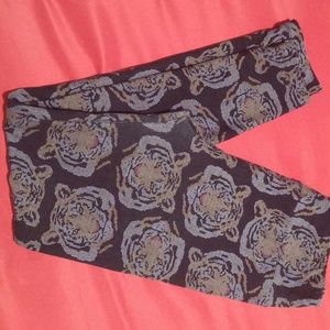 Lularoe OS tiger leggings